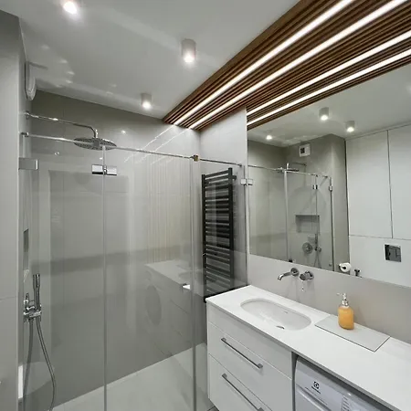 Superapart Sternicza 43 - Parking